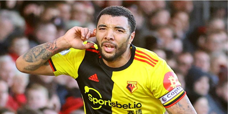 Khởi đầu gian nan của cầu thủ Troy Deeney để lại dấu ấn mạnh
