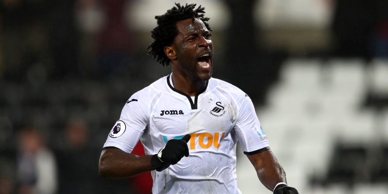 Bony tỏa sáng trong màu áo Swansea khiến các đội bóng lớn để ý